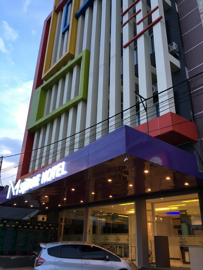Hotel Msquare Palembang Exterior foto